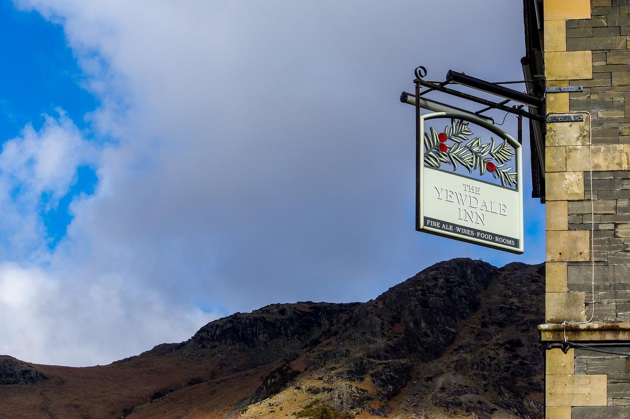 The Yewdale Inn And Hotel Coniston Village Exterior foto
